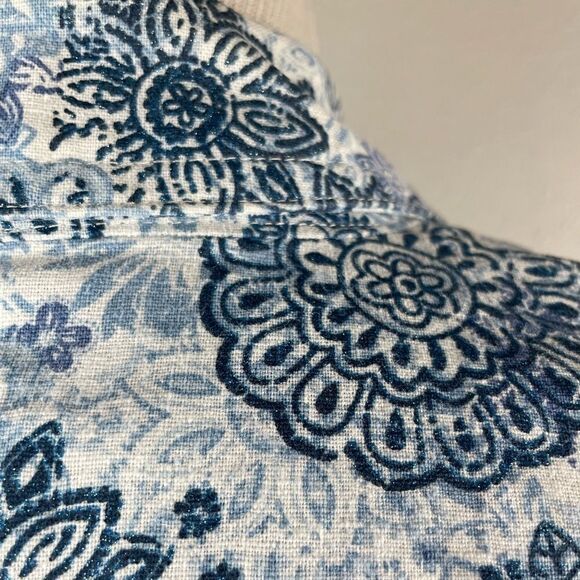 Christopher & Banks Button Down Shirt Size L EUC - Picture 9 of 11